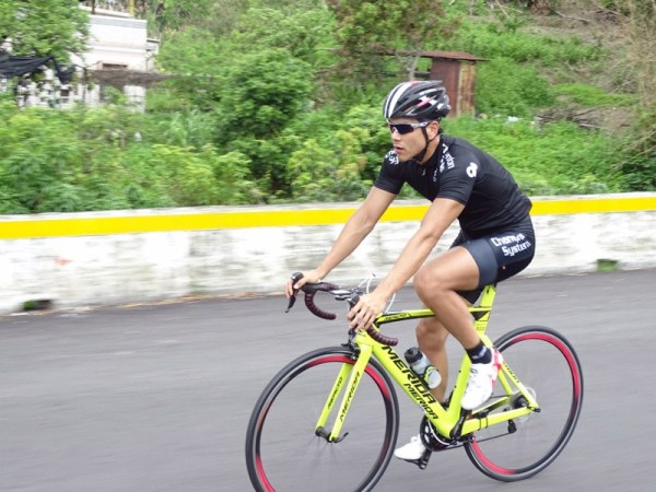 彭于晏曝童年单车回忆