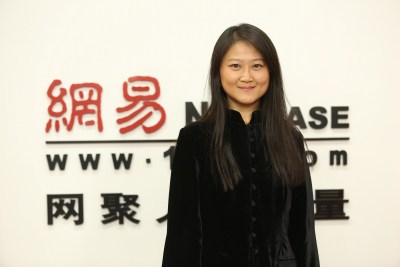 专访钢琴家居觐