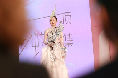 萨顶顶新碟发布会