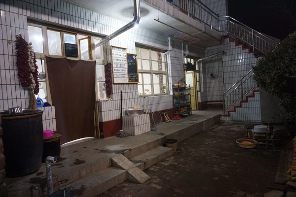 杜淳家书引人落泪 给爸爸拍照弥补遗憾