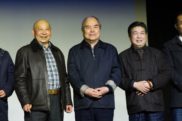 聚乐部北京南城开新店  独特相声“雅痞”精神