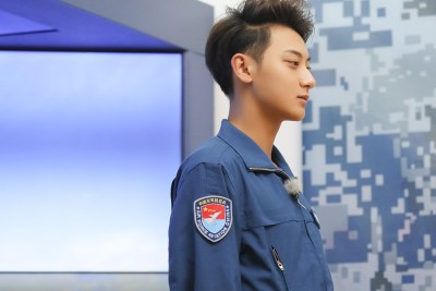 黄子韬开战斗机!坦言内心在变非节目效果