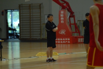 男篮北仑封闭训练课 宫鲁鸣亲自指导