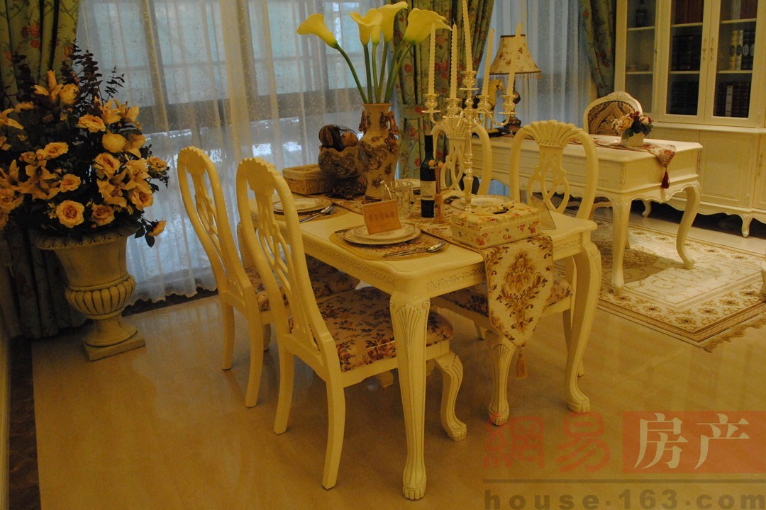 丽都华庭D1户型3房2厅1卫样板间