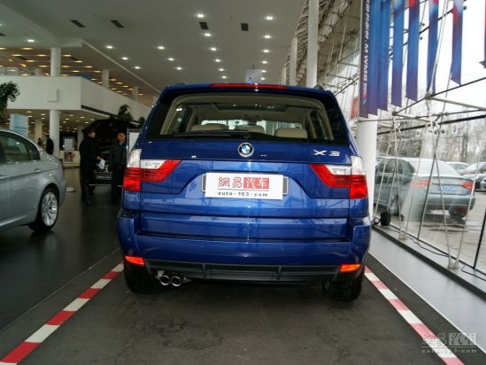 ����X3