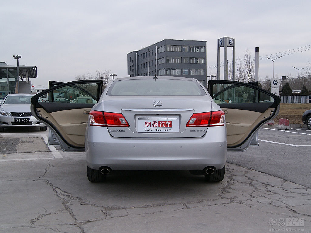 68JASQ5I29HB0008.JPG