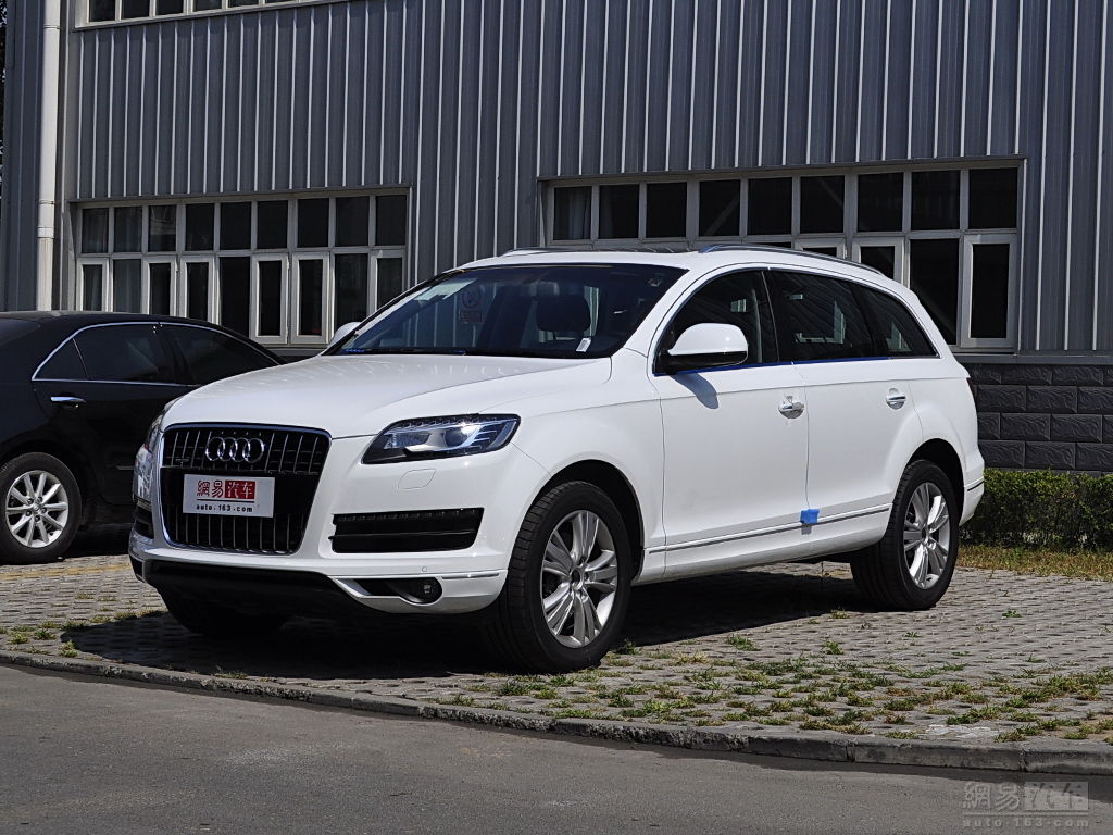 奥迪Q7 2011款 3.0TFSI quattro技术型(200KW)