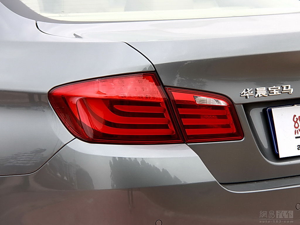 2011款宝马528Li豪华型