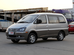 东风风行菱智 2013款 M3 1.6MT豪华型(7座)