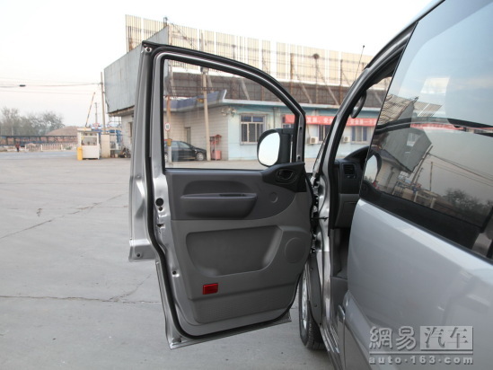 前车门内饰整体