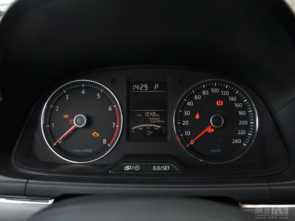2012款 新一代1.4T DSG豪华导航型 --仪表盘