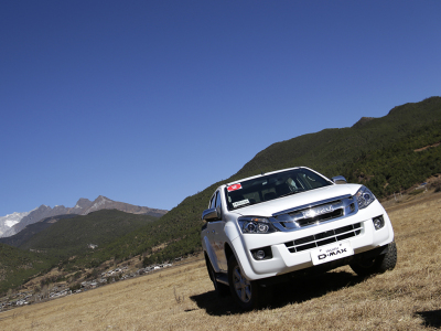 江西五十铃D-MAX 4WD AT 超豪华型实拍
