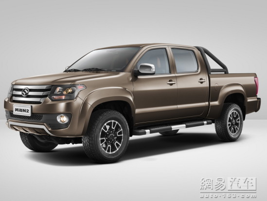 黄海N2 2020款 汽油 2.4T MT两驱至尊版平底货箱 国VI