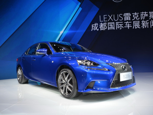 雷克萨斯IS200t