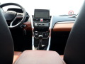 ����T3