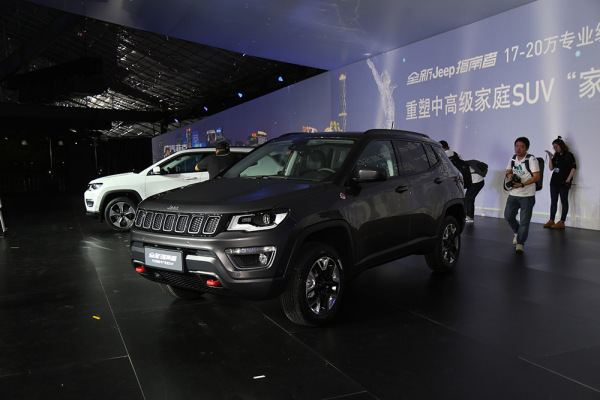 全新指南者Trail Hawk版