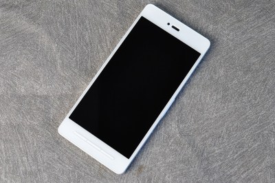 支持4G售2480元 锤子T1白色版真机图赏