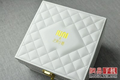 IUNI U3泡芙小姐版：粉色机身/女性用户专属