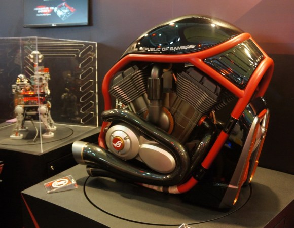 Computex2015：华硕展示MOD作品