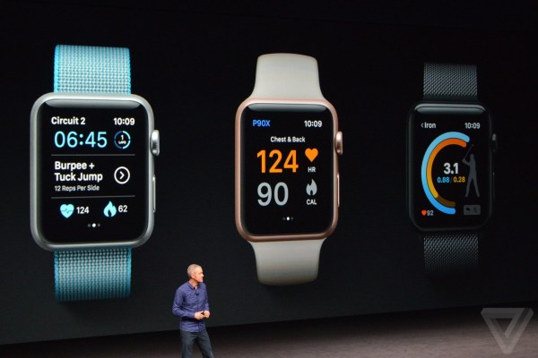 GPS定位+防水 第二代Apple Watch功能解析