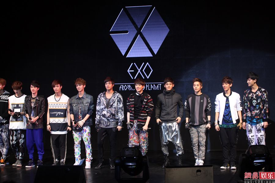 20120402音乐exo举行showcase激情舞台别样魅力