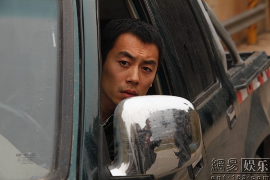 浮城谜事发追谜版预告片朱亚文为爱追凶