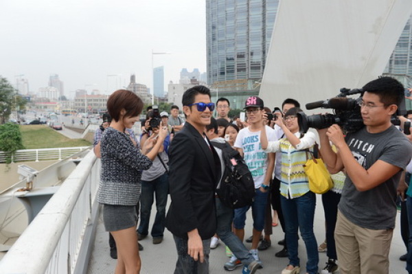 全民目击重走天津拍摄地再现目击现场