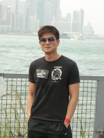 安志杰《尸城》显身手避丧尸 对锋菲复合不知情