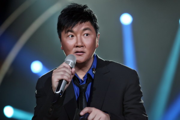 《歌手》孙楠接棒主持 张靓颖能否再次绝地反击