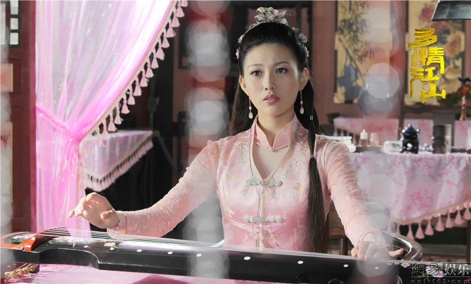 多情江山曝剧照侯梦瑶挑大梁