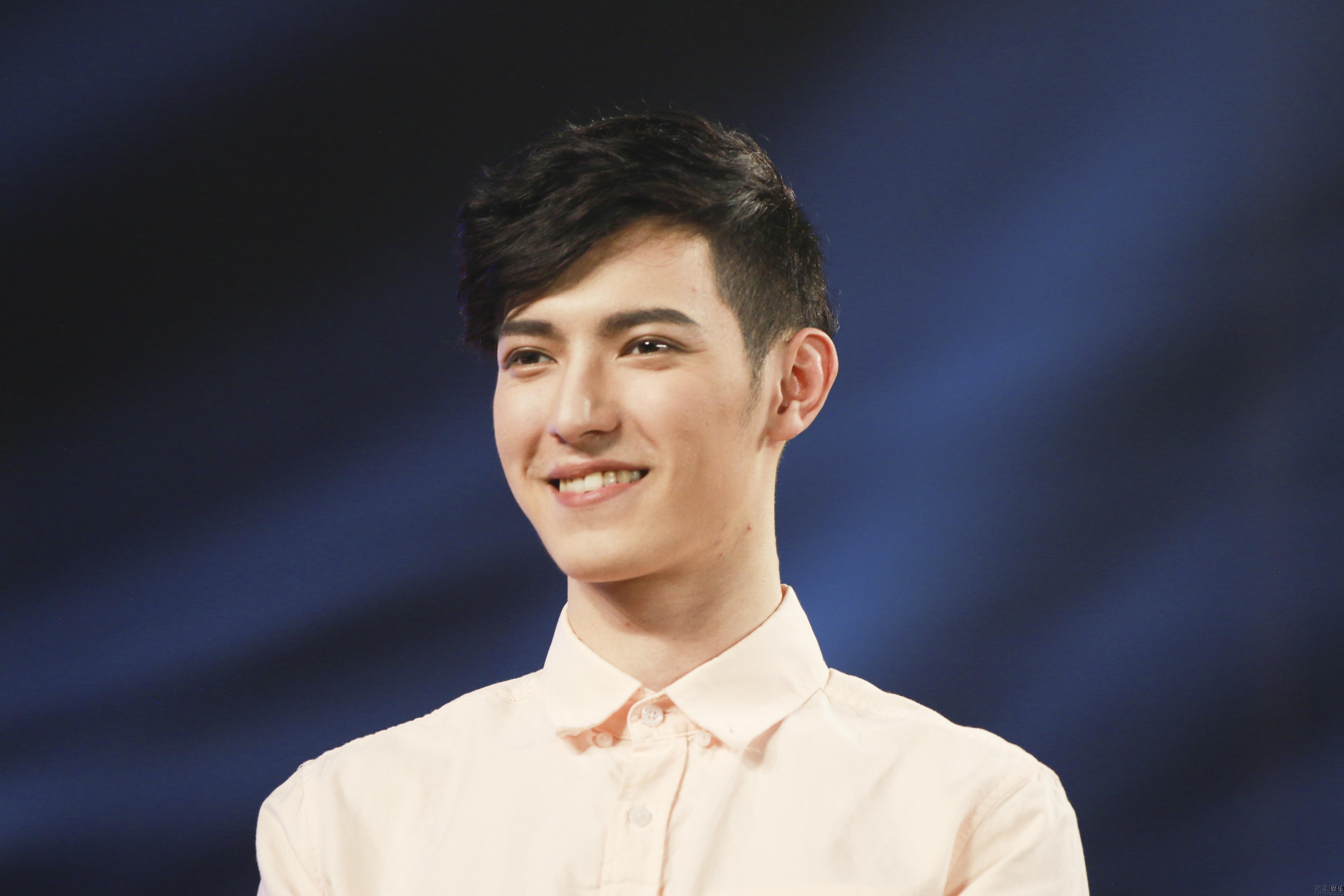 郑州快男神似迪玛希 惊艳开口惊呆团长陈欧