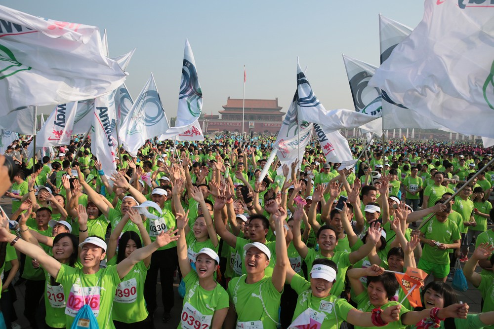 长跑节落幕 高温天无碍跑者热情第4张