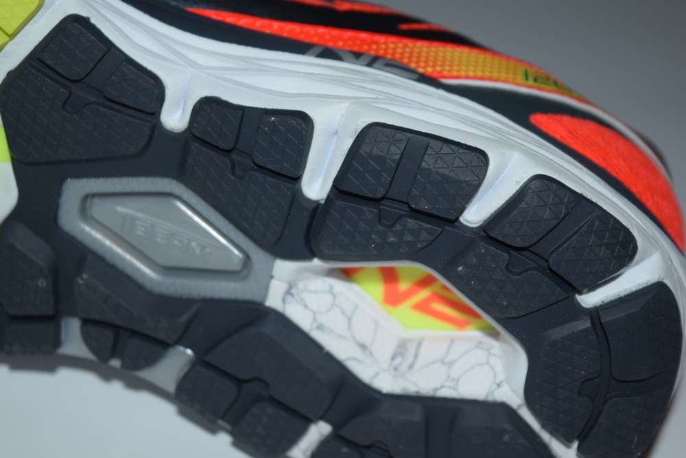 New Balance 1260v5专业跑鞋第9张