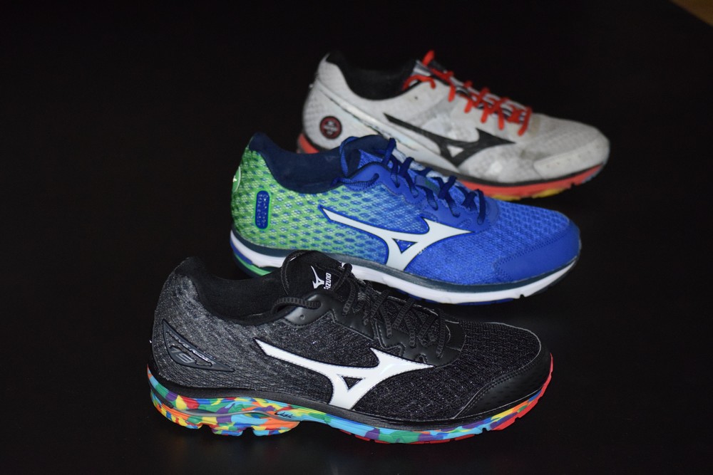 Mizuno Wave Rider 19跑鞋第2张