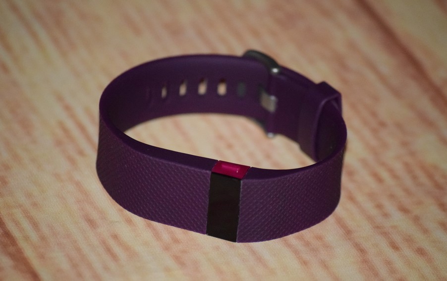 Fitbit Charge HR智能手环第5张