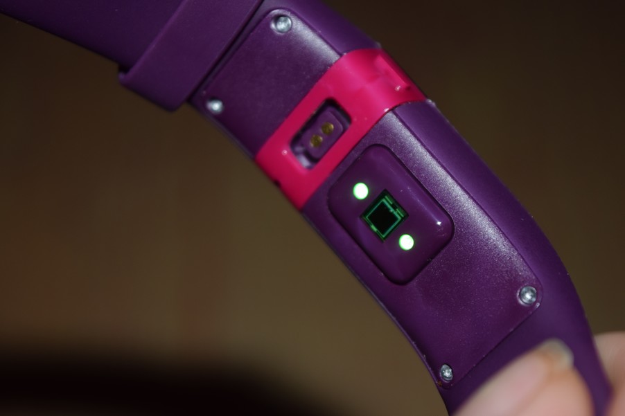 Fitbit Charge HR智能手环第11张