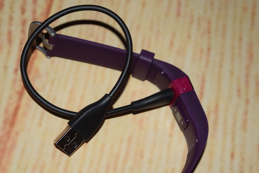 Fitbit Charge HR智能手环第13张