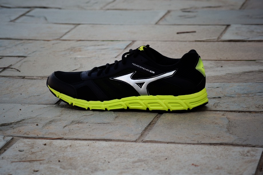 Mizuno Synchro系列跑鞋第4张