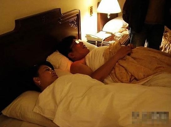 全国低俗闹洞房之风 强吻扒光还是小清新