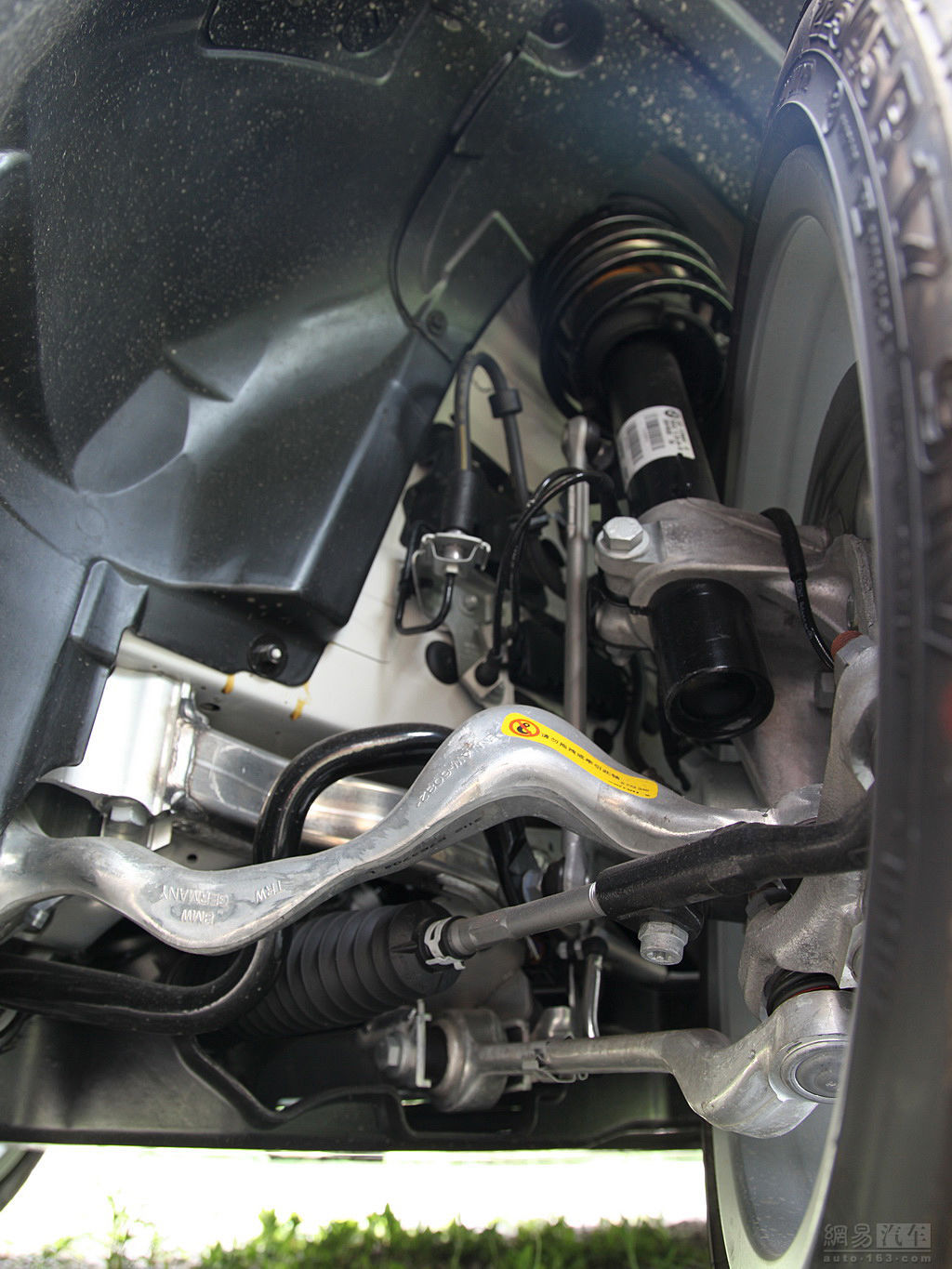 2010款华晨宝马320i时尚型世博版--前悬挂 / 105