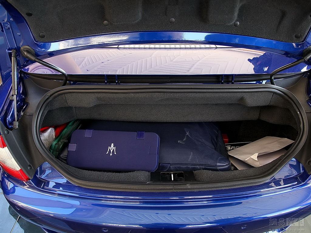 玛莎拉蒂grancabrio 2010款4.