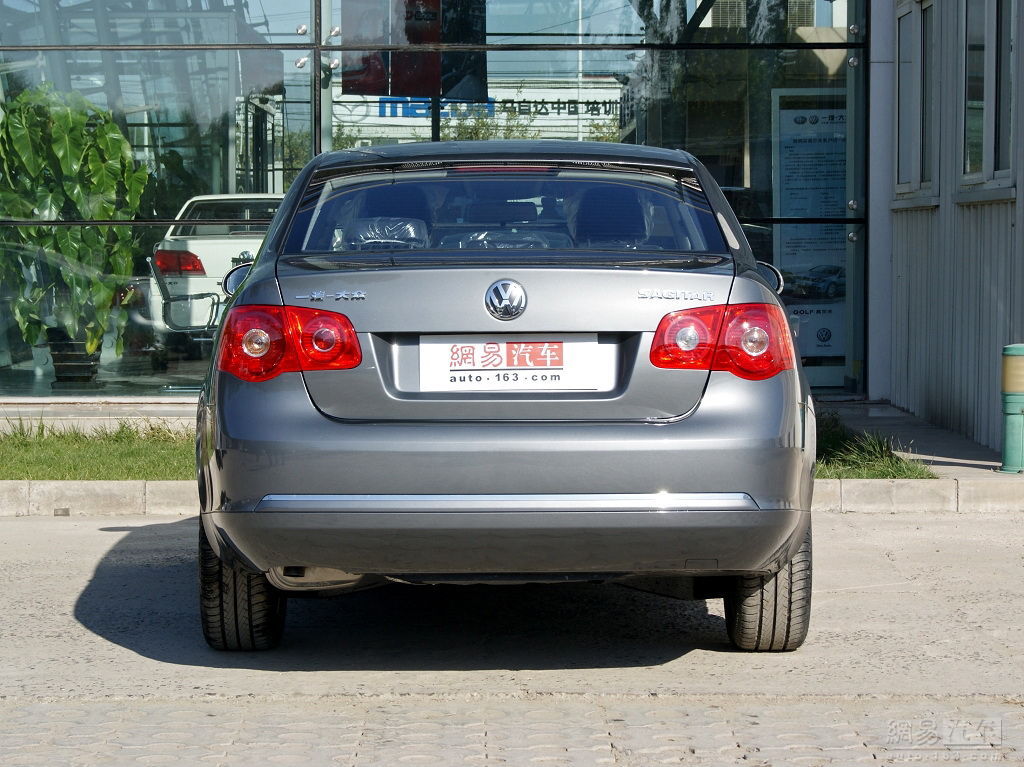 大众速腾 2011款 1.6at舒适型