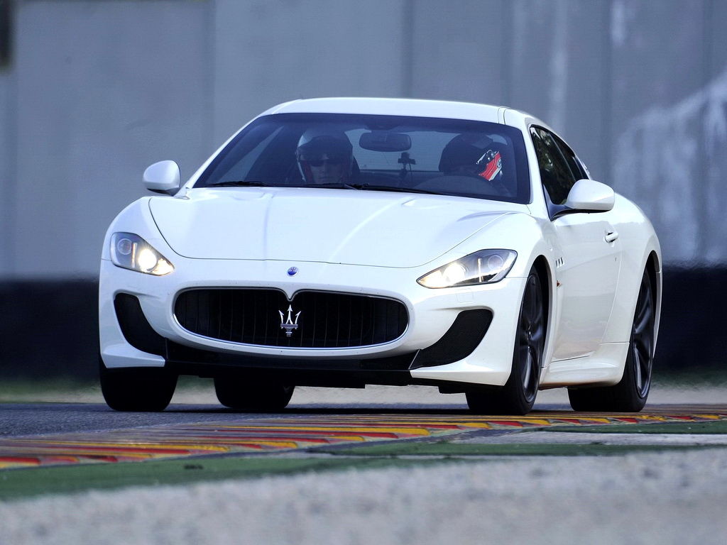 【图】玛莎拉蒂granturismo mc stradale_网易汽车