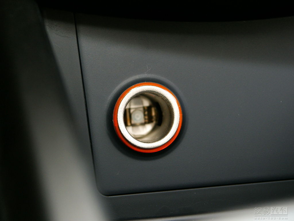 6 mt gls--前点烟器 / 149