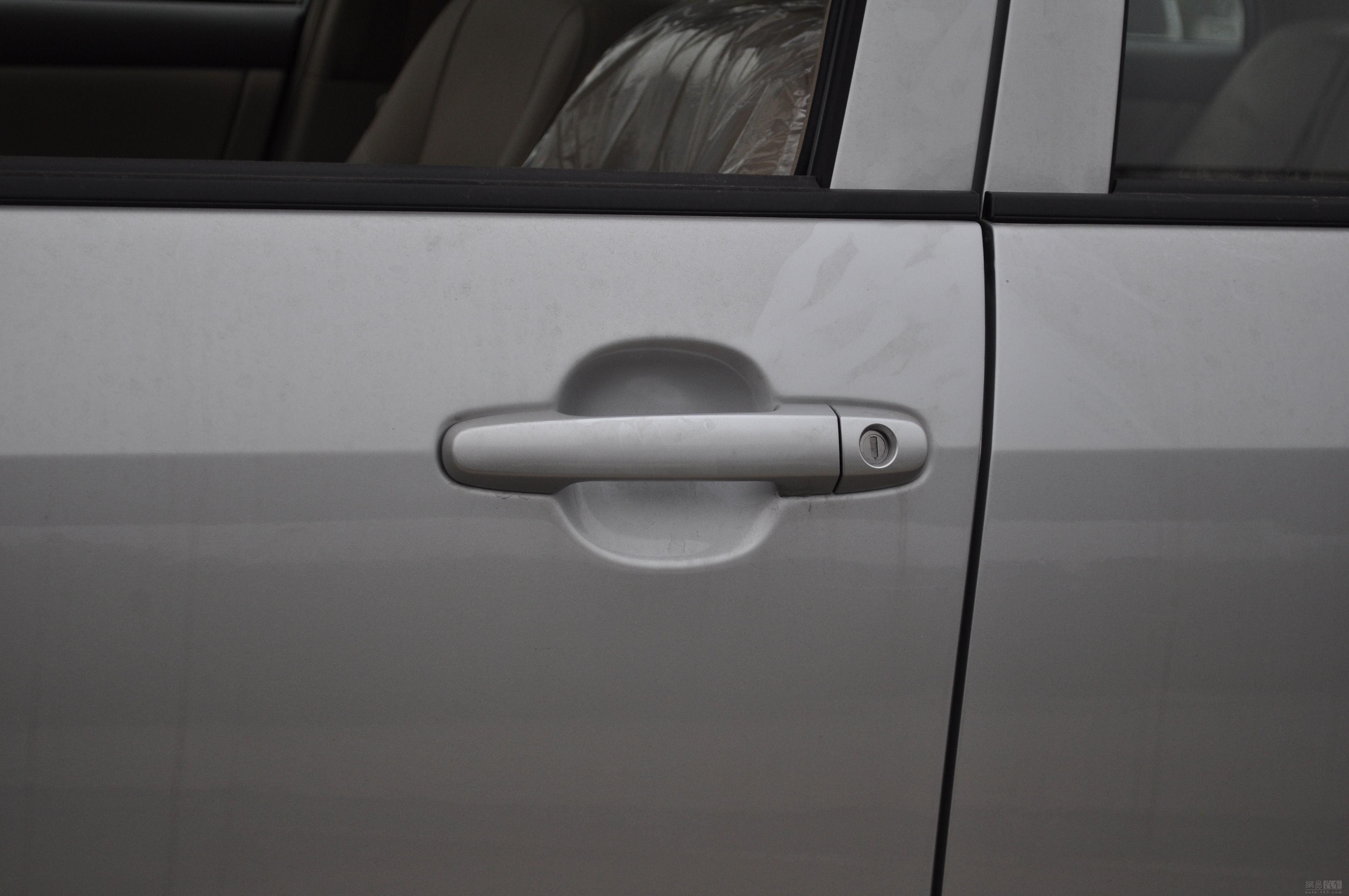 6mt豪华版--左前车门把手 / 155