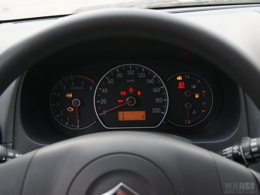 铃木天语 sx4 2010款 两厢 1.6自动灵动型--仪表盘 / 124