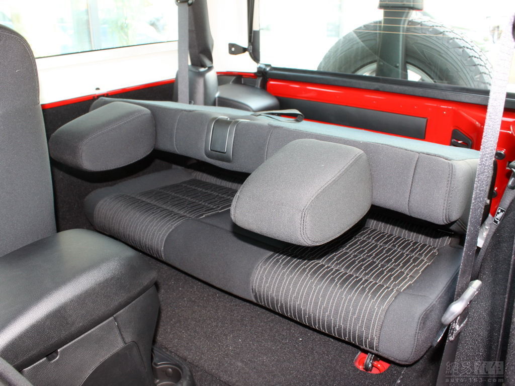 2011款吉普jeep 牧马人3.8两门版rubicon