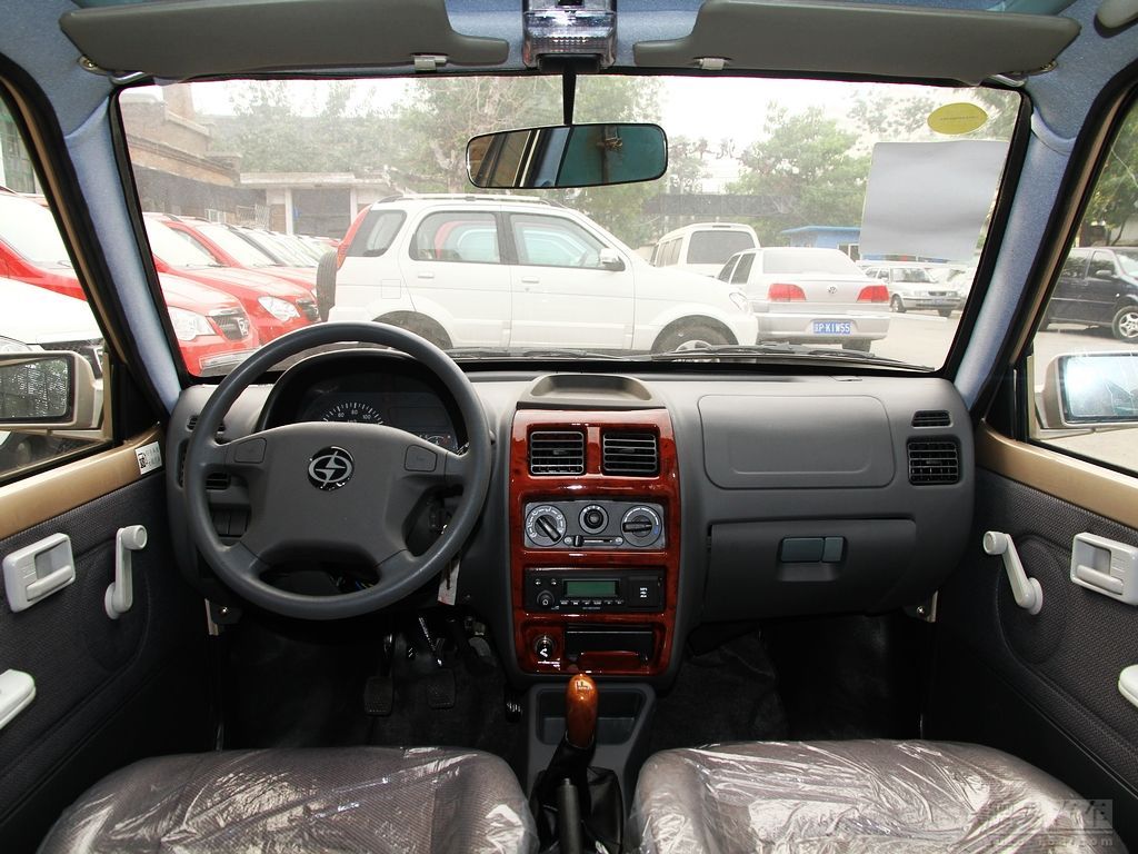 江南tt 2011款0.8mt尊贵型