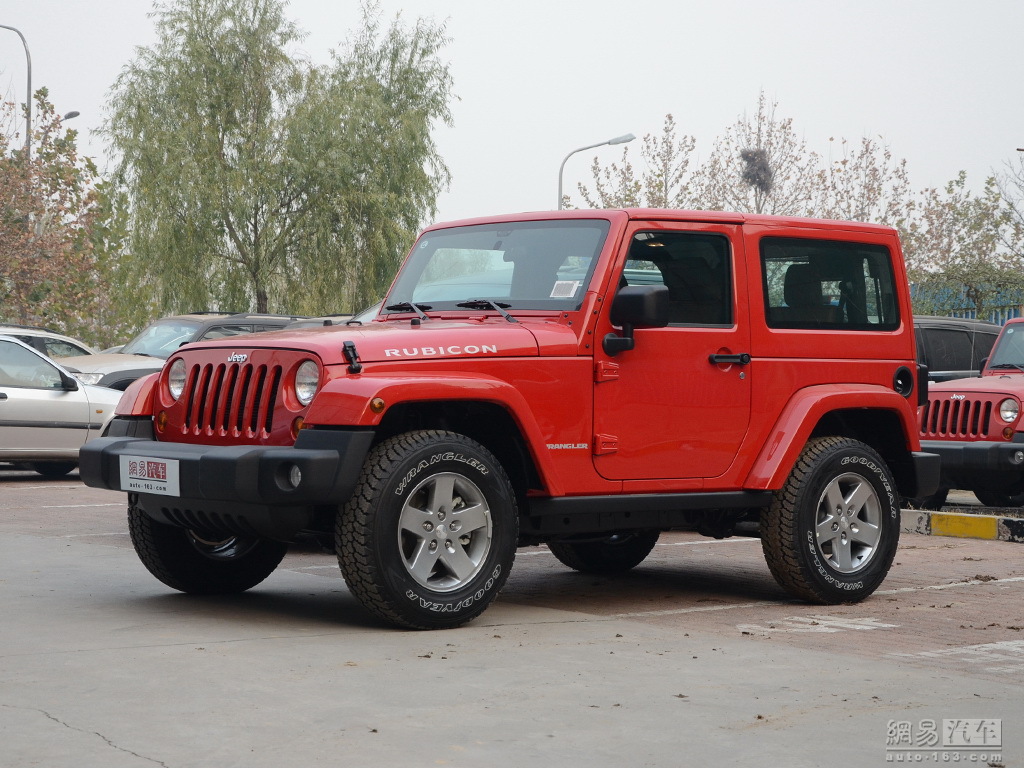 2012款rubicon36at三门版