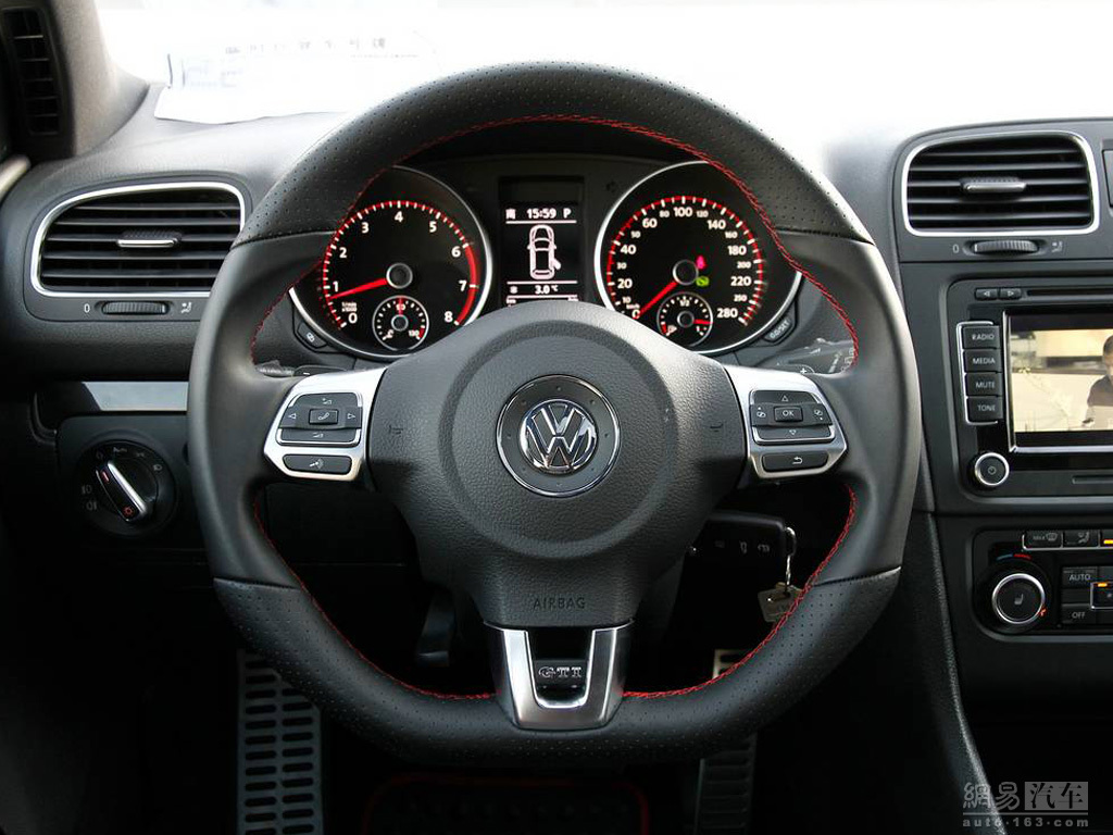 高尔夫gti 2012款 2.0t dsg--方向盘 / 144
